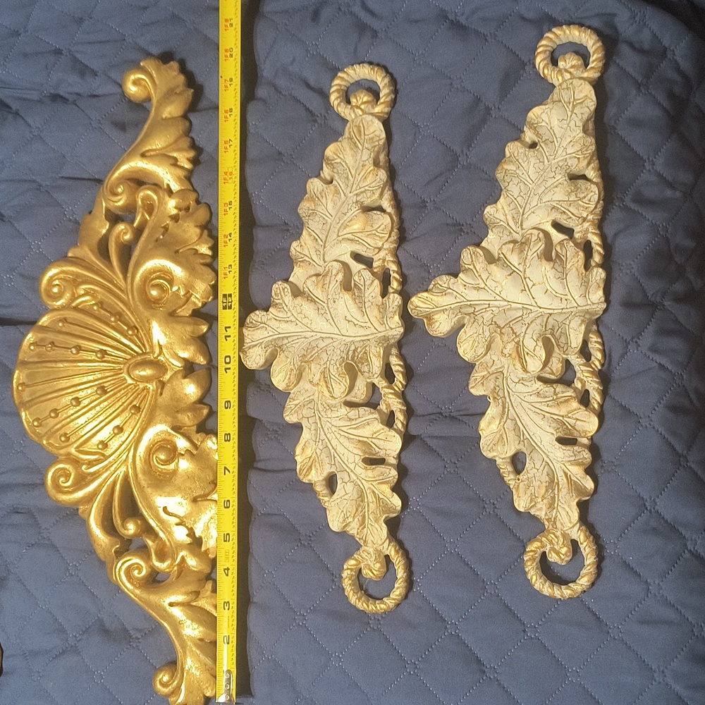 Wall decorations, gold and cream